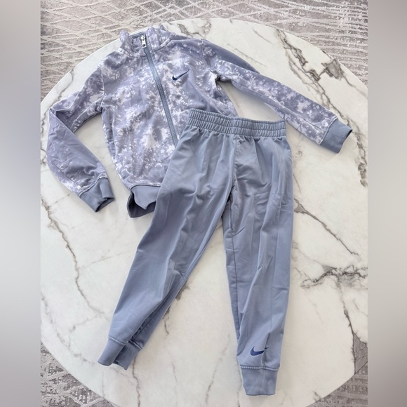 Nike Kids' Gray Tracksuit - Picture 2 of 10